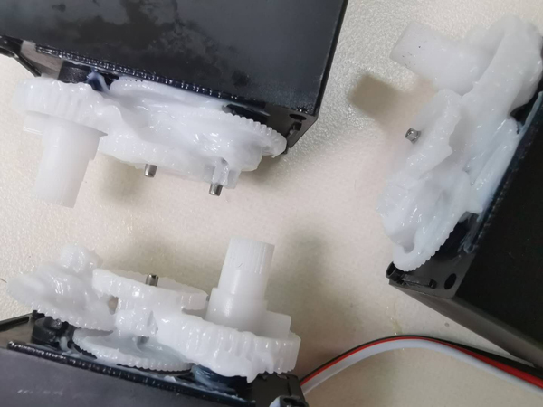 齒輪潤滑脂在齒輪部件上起到哪些作用？